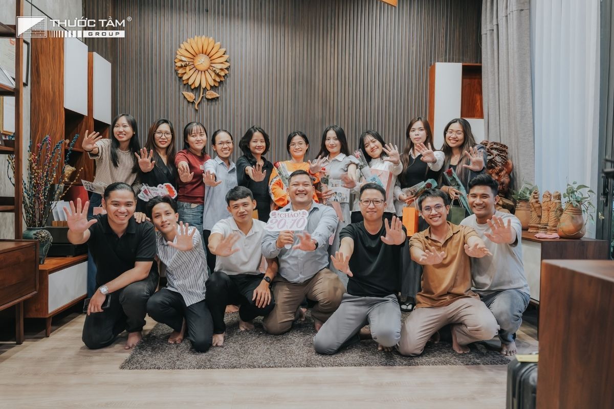 Tri ân ngày 20/10 cùng Thước Tầm Group.