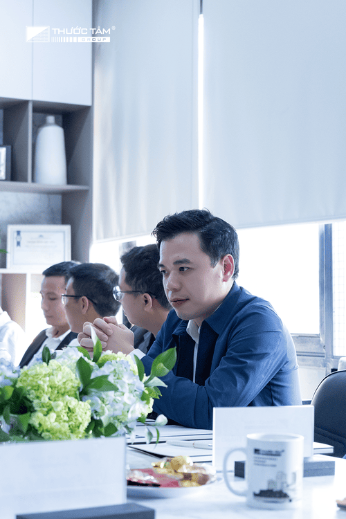 Với mục ti&ecirc;u ph&aacute;t triển nguồn nh&acirc;n lực v&agrave; chuẩn h&oacute;a hệ thống vận h&agrave;nh.